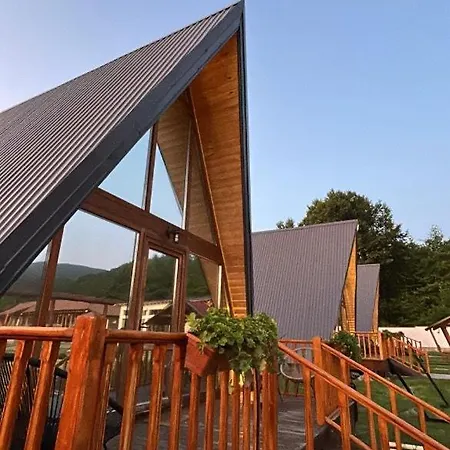 Doka Valea Sebesului A-frame 营地 Sebeşu